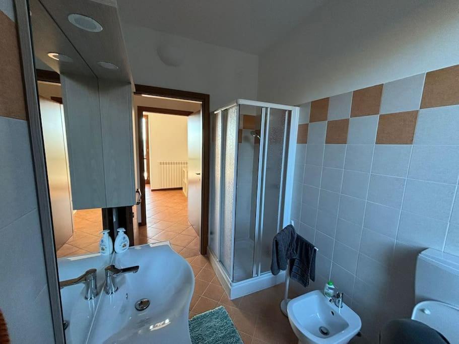 Ferienwohnung Casa Al Poggio Castana  Exterior foto